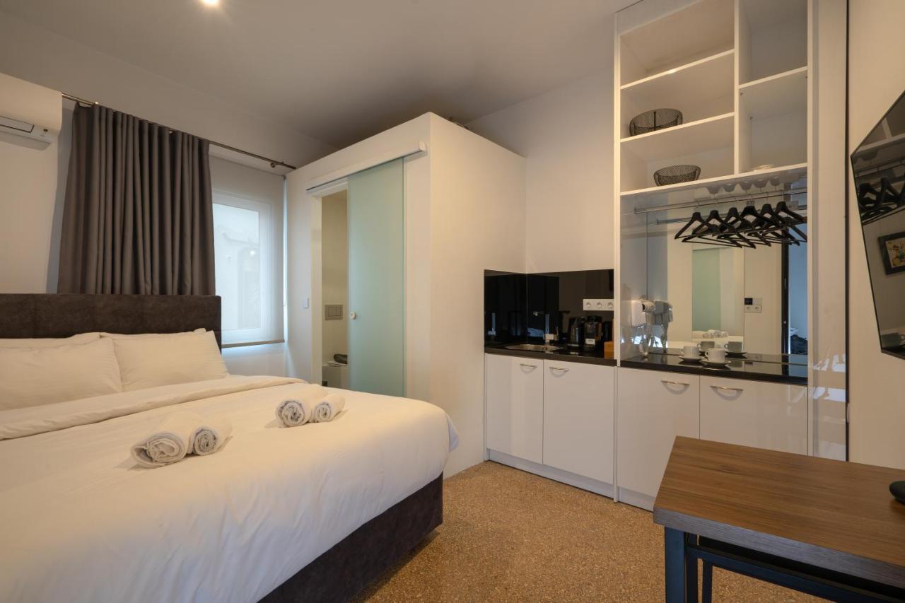 Dema'S Luxury Suites Athena Bagian luar foto